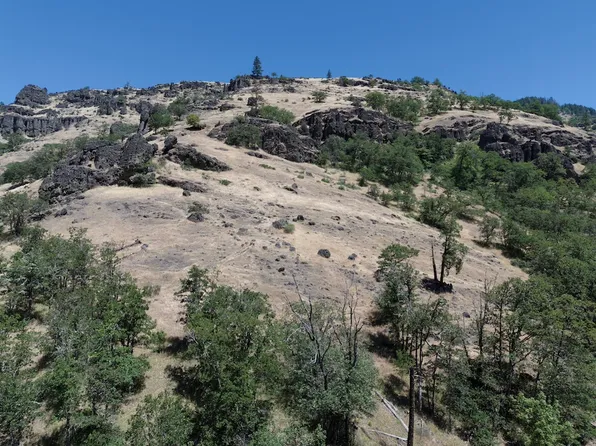 12263 S Fork Little Butte Cr Rd, Eagle Point, OR 97524