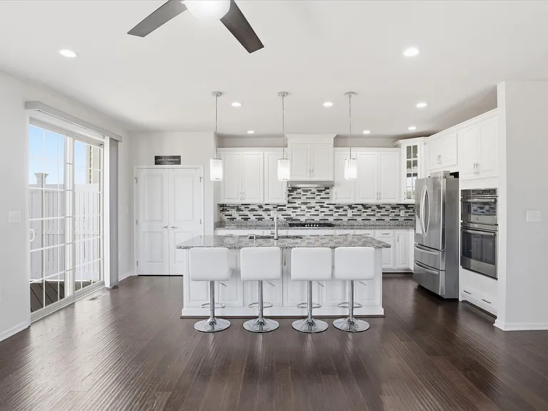 23755 Hopewell Manor Ter — Photo 12