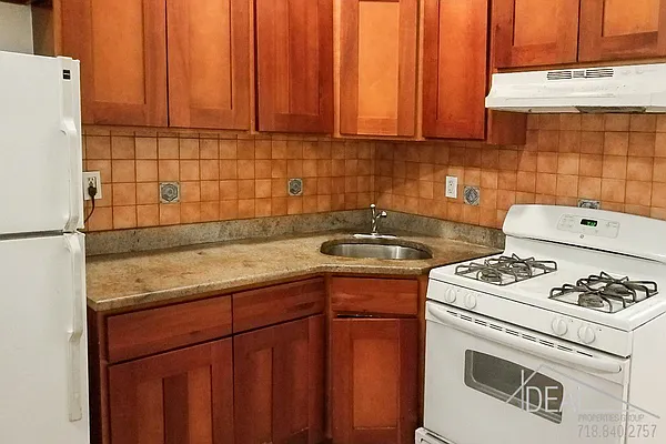Rented by Ideal Properties Group | media 19