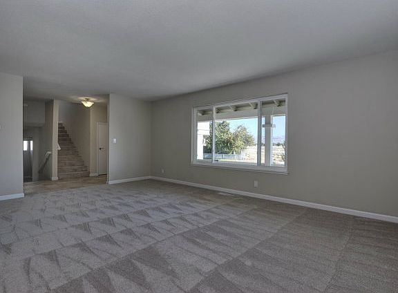 5th image of 5027 Wellington Park Dr