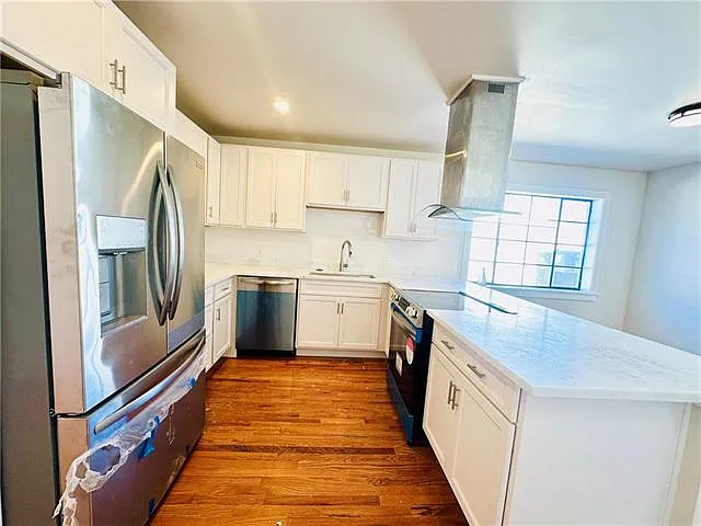 914 N Broad St — Photo 11
