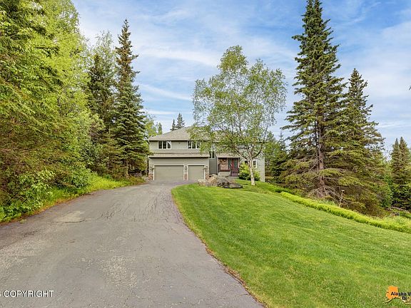 4th image of 6151 Alpine Woods Dr