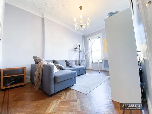 Rented by ZealEstate Group Inc | media 42