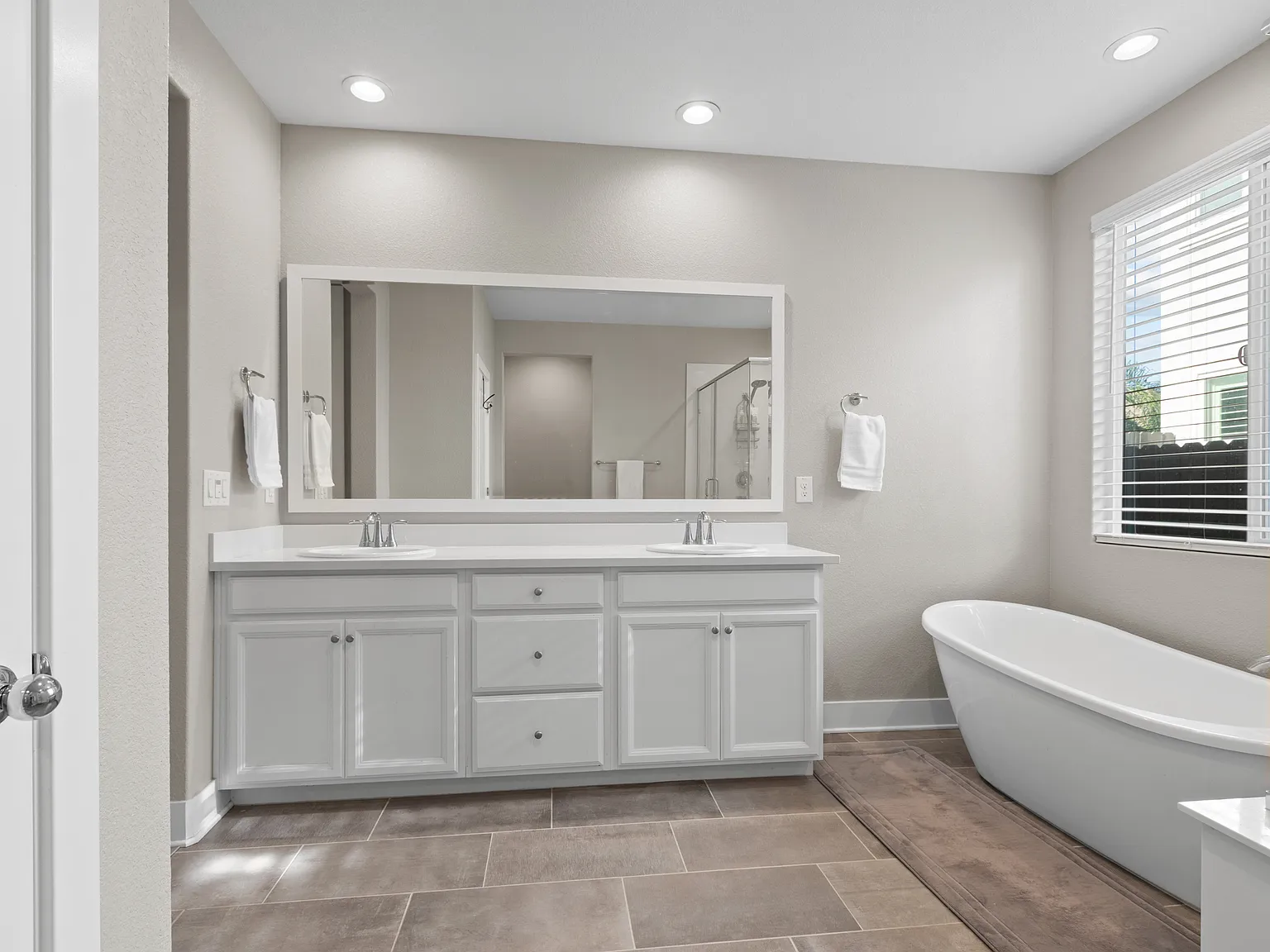 978 Day Lily Drive - 1 — Photo 4