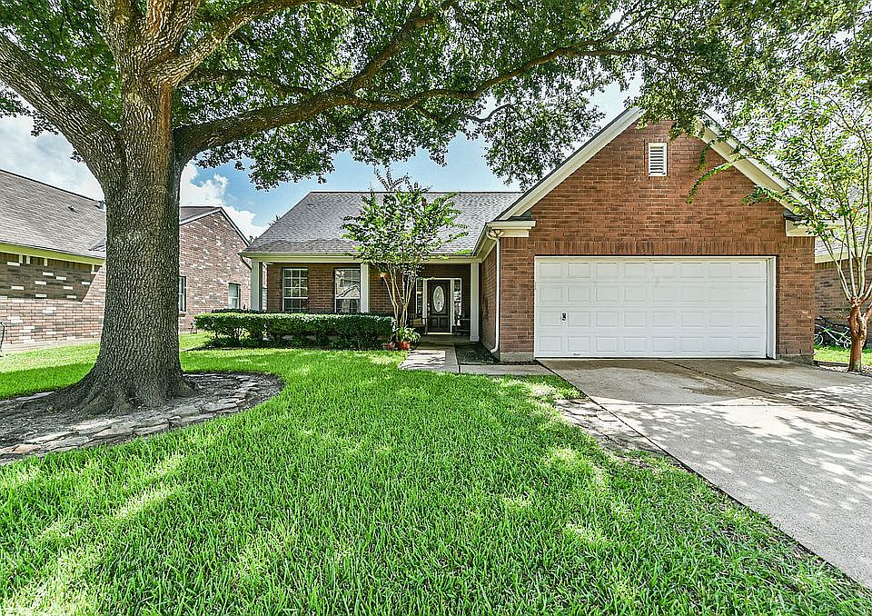 1st image of 2903 Veva Dr