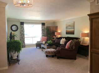 10033 Regal Park Ln APT 216, Dallas, TX 75230