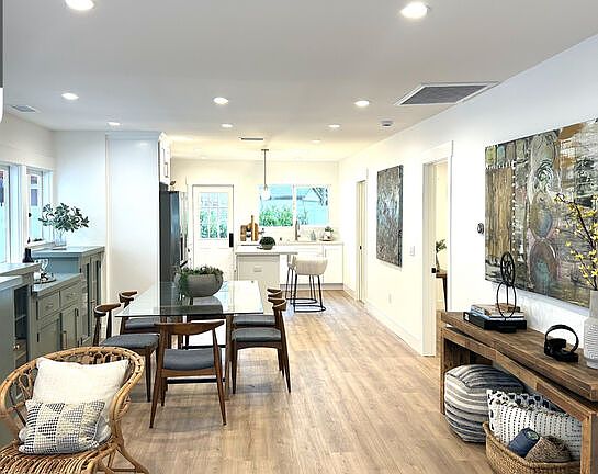 2616 Abbot Kinney Blvd, Venice, CA 90291 | MLS #23-317121 | Zillow