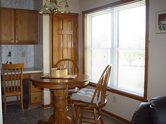 4th image of 1346 Malone Ct