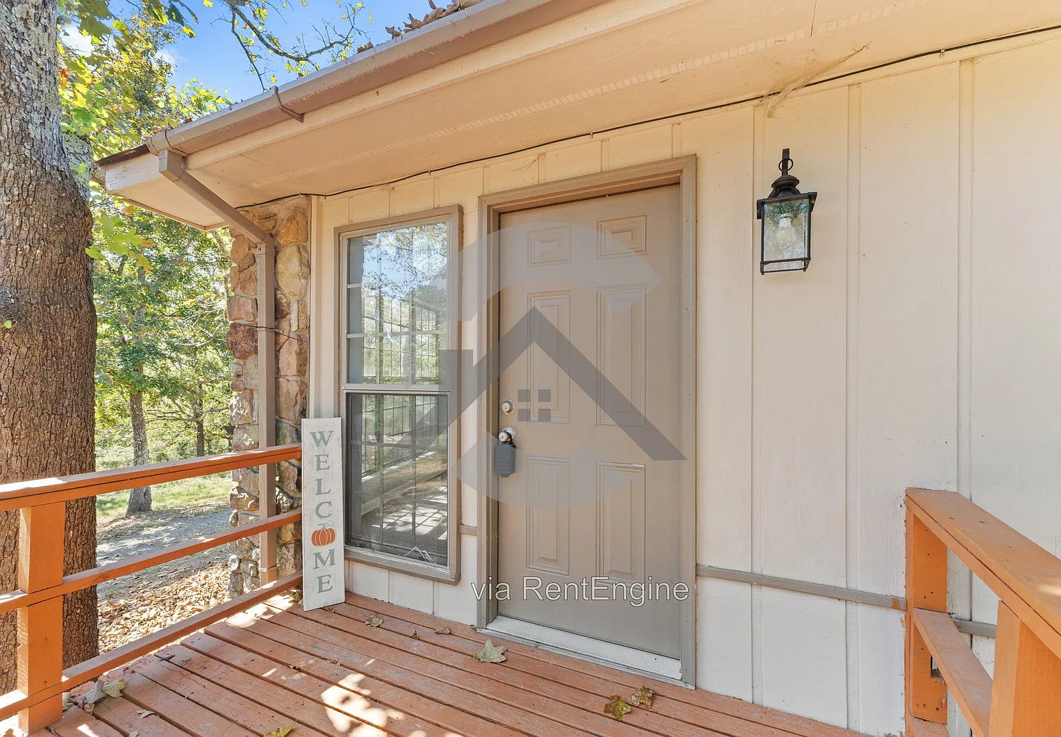 5 bed, 2.5 bath, 2229 sqft, $2,200 — Photo 1