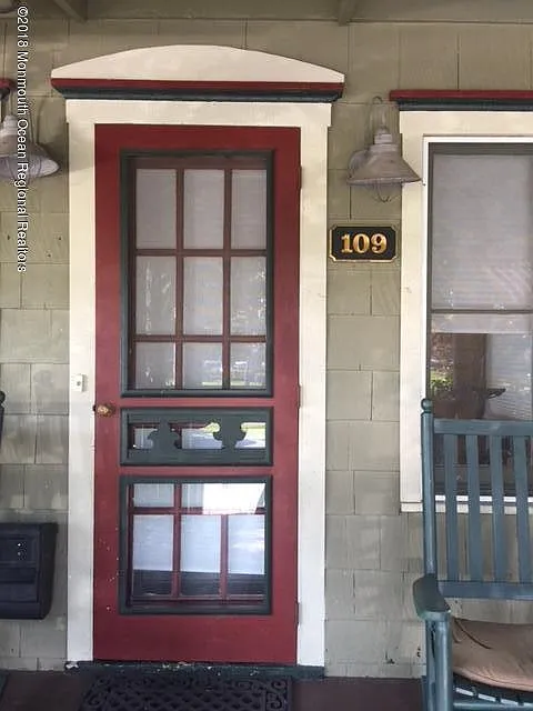 2 bed, $8,000 — Photo 2