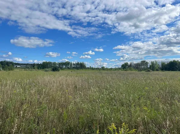 N Summerset Cir #5, Sturgeon Bay, WI 54235