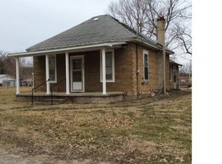 1816 S Boch St, Taylorville, IL 62568