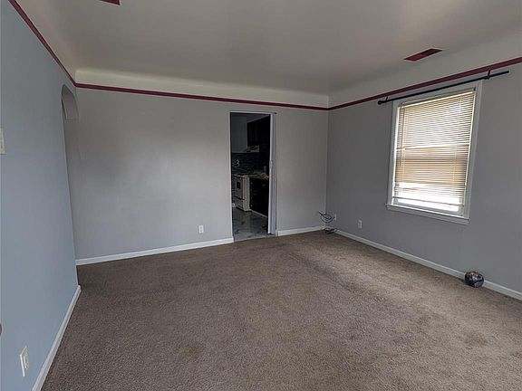 5th image of 4869 Campbell St