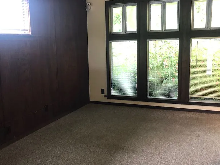 1164 Madrone Way — Photo 3