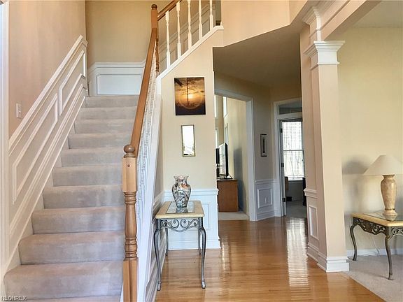 4th image of 3094 Alling Dr