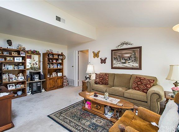5th image of 19161 Avenue Of The Oaks Unit B