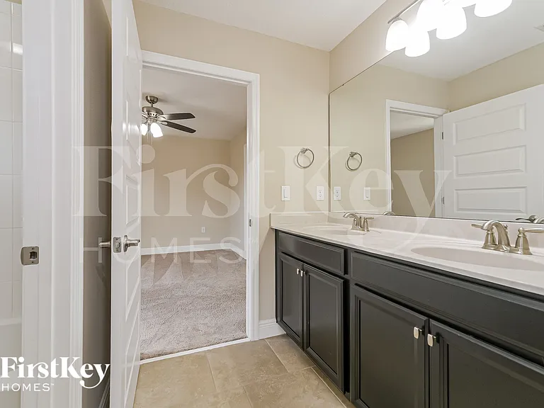 1651 Nina Dr — Photo 17