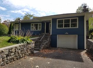 12 Middle River Rd, Danbury, CT 06811