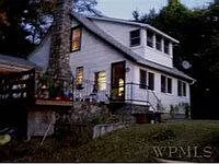 11 Clubhouse Rd photo 1