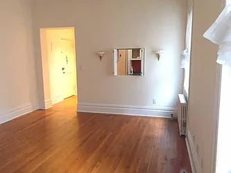 Rented by R New York