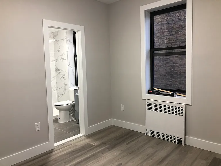 166 Harrison Ave #4E — Photo 4