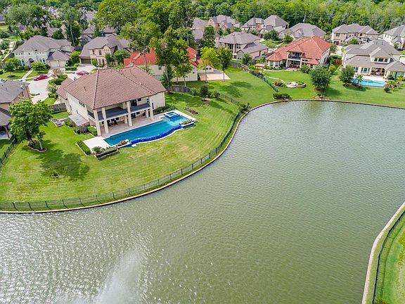 3rd image of 4707 Chandler Creek Ct