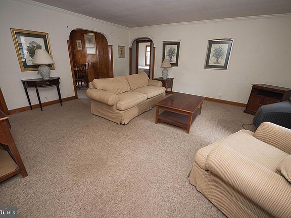 5th image of 113 Garden Ln #1