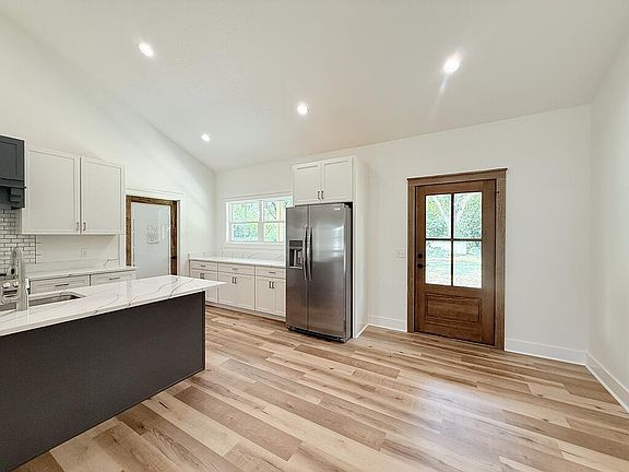 5th image of 3411 Bob Bowen Rd