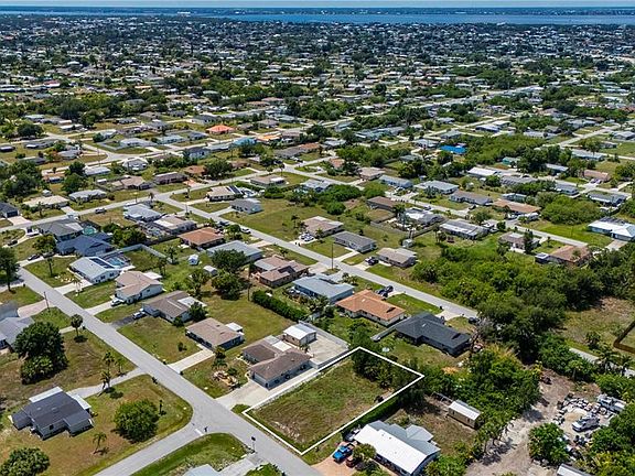 4th image of 209 CYPRESS AVENUE NW LOT 8