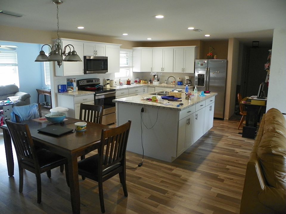 1st image of 216 Bonner Ave