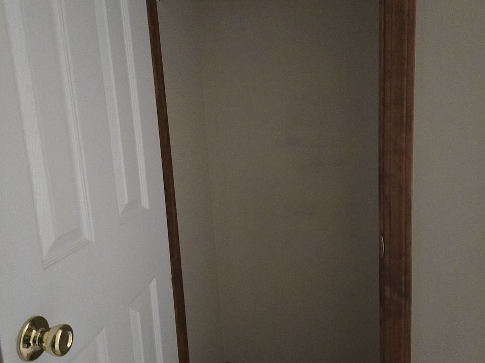 1st image of 925 E Pacific Ave