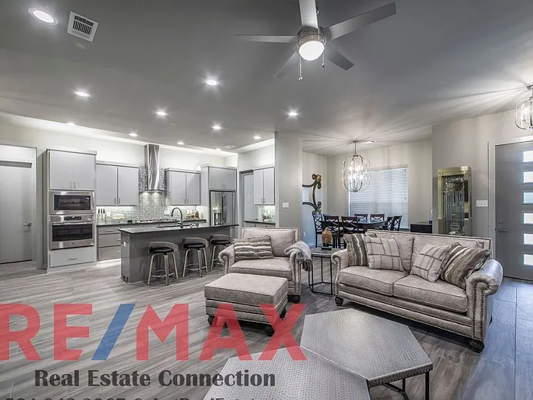 417 Cobblestone Dr — Photo 4
