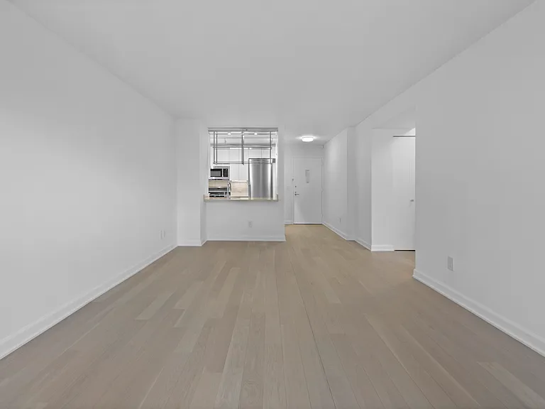 77 W 24th St #15E — Photo 8