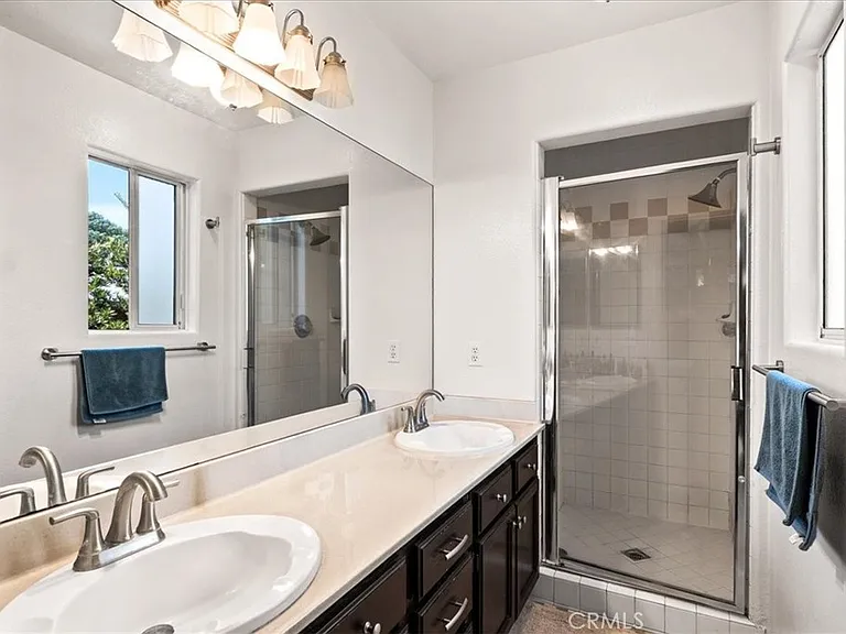 703 Locust St #1 — Photo 20