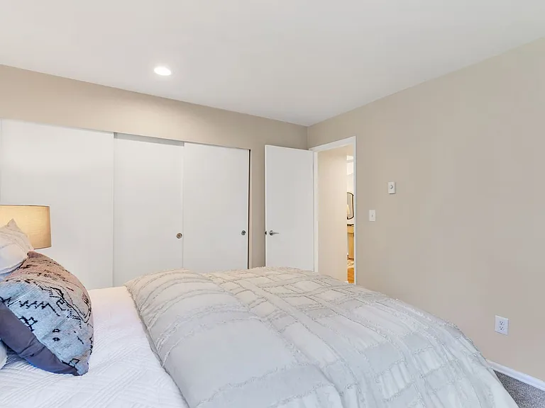 9009 Avondale Rd NE #D107 — Photo 7