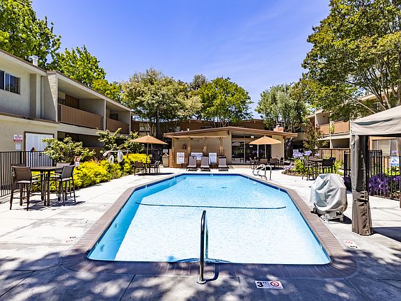 5th image of 39900 Blacow Rd #9N