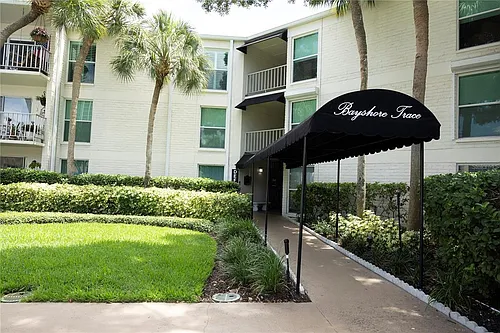3325 Bayshore Blvd Photo 1