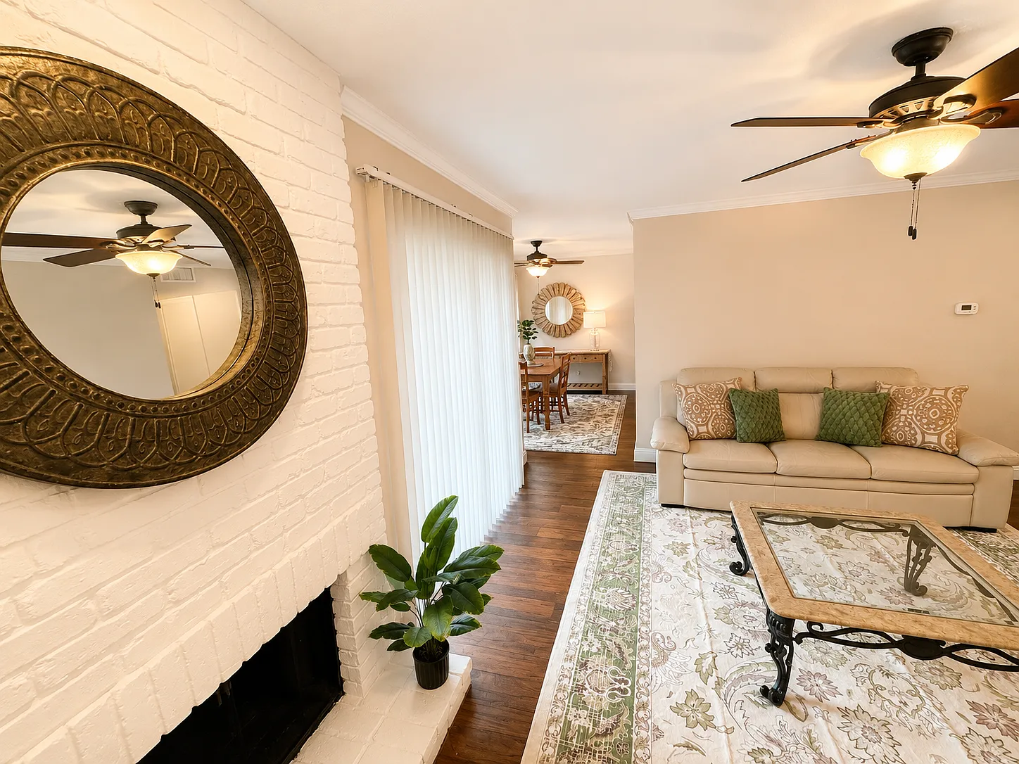 2 bed, 966 sqft, $2,995 — Photo 2