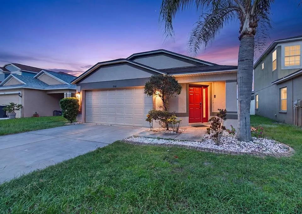 7961 Carriage Pointe Dr