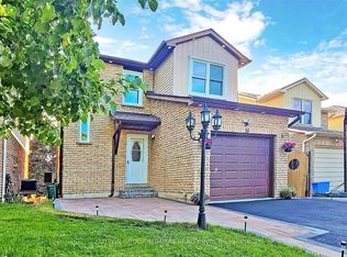 35 Kirby Cres, Whitby, ON L1N 6T1