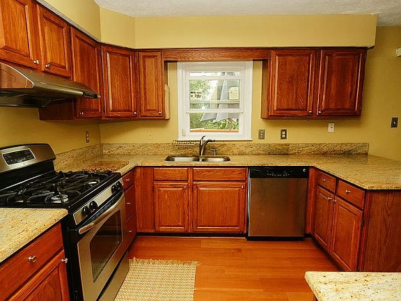 5th image of 20403 Sunbright Ln