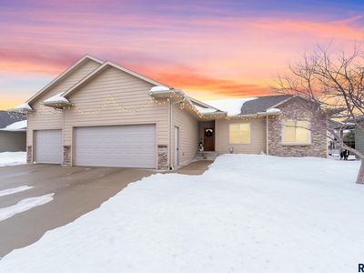 3804 E 52nd St, Sioux Falls, SD, 57103