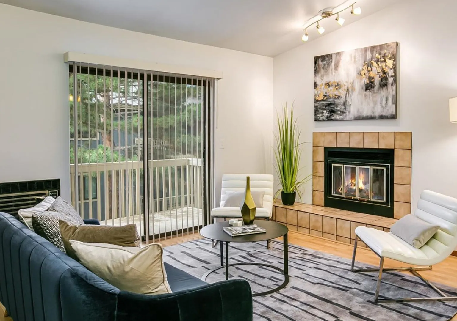 Updated 2B/2B Condo in Aspen Grove Community-Available Now! — Photo 3