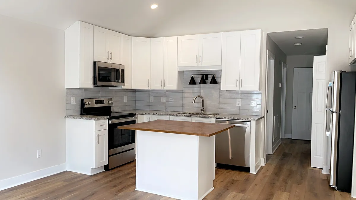Building Photo - 503 Murray Dr #B