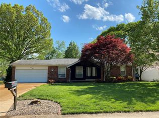 108 Whitewater Dr, Ballwin, MO