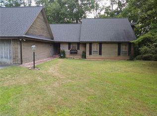 1001 Westover Dr, High Point, NC 27265