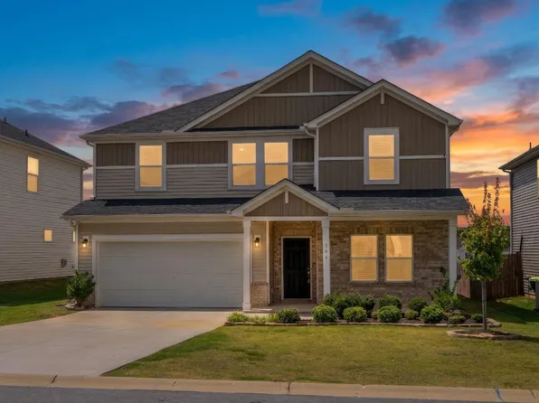 304 Garrison Grove Dr, Simpsonville, SC 29680