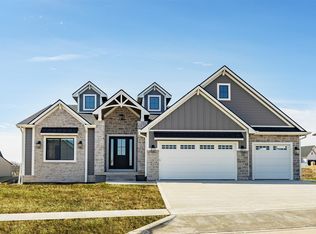 18218 Alderleaf Dr, Clive, IA 50325