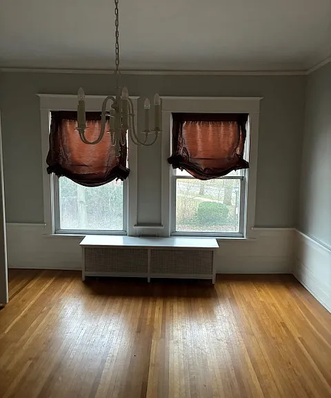 1 Windsor Ave — Photo 2