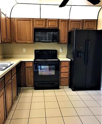3rd image of 3364 SW Villa Pl